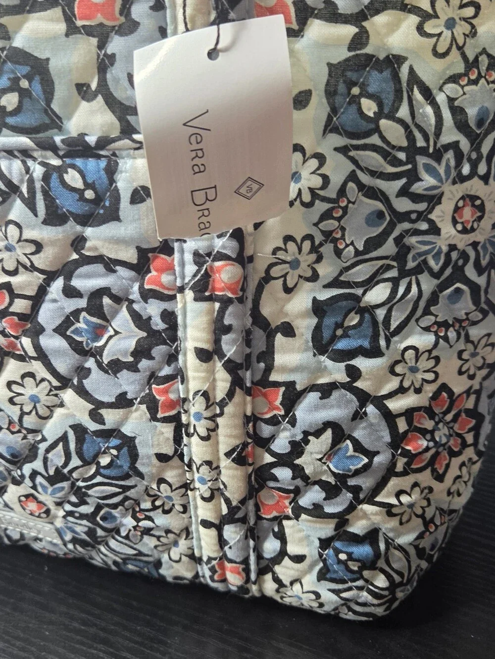 NWT Vera Bradley Small Vera Tote in Lisbon Medallion – New With Tags